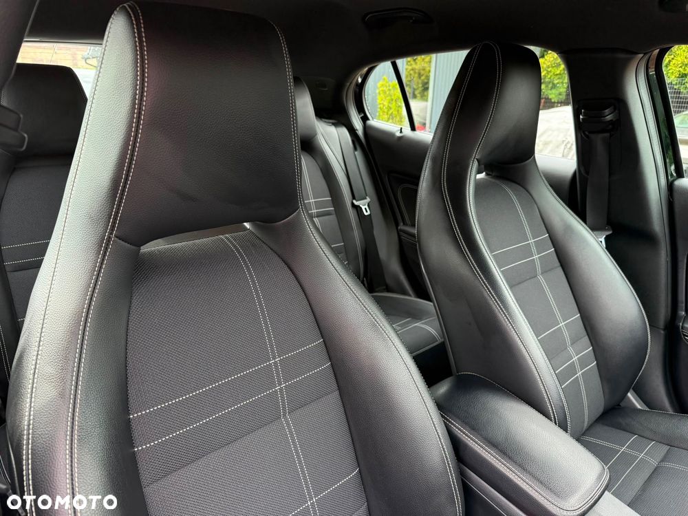 Mercedes-Benz GLA 200 7G-DCT - 20