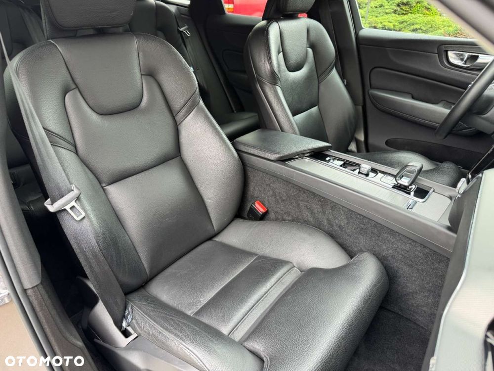 Volvo XC 60 - 26