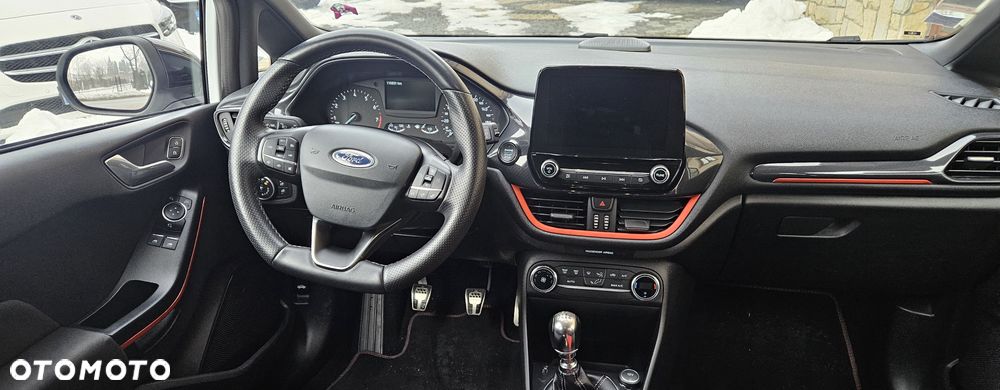 Ford Fiesta 1.0 EcoBoost S&S ST-LINE - 24