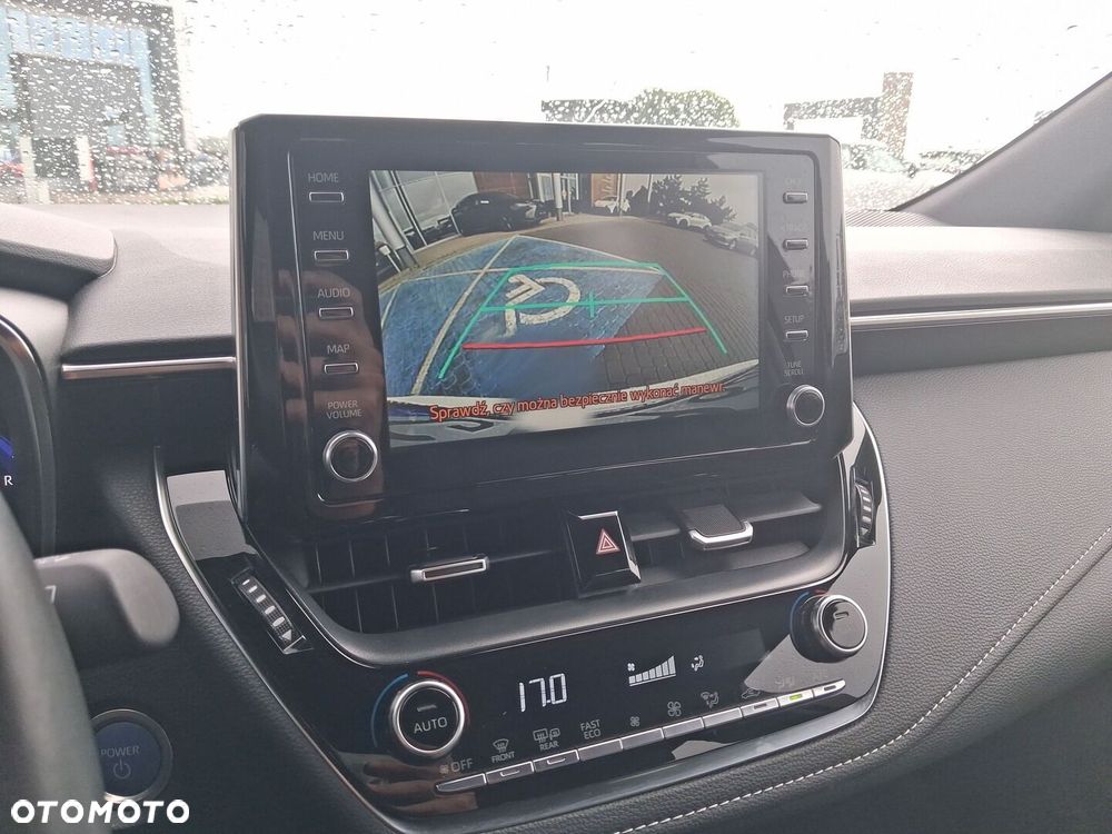 Toyota Corolla 2.0 Hybrid Comfort - 24