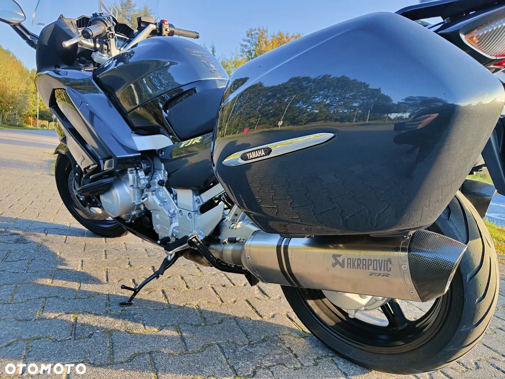 Yamaha FJR - 10