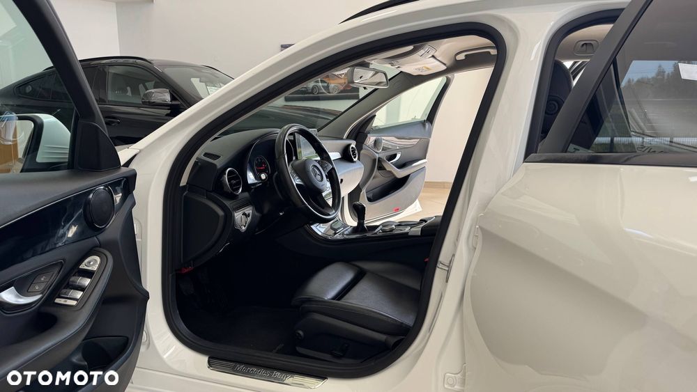 Mercedes-Benz Klasa C 180 (BlueTEC) d - 23