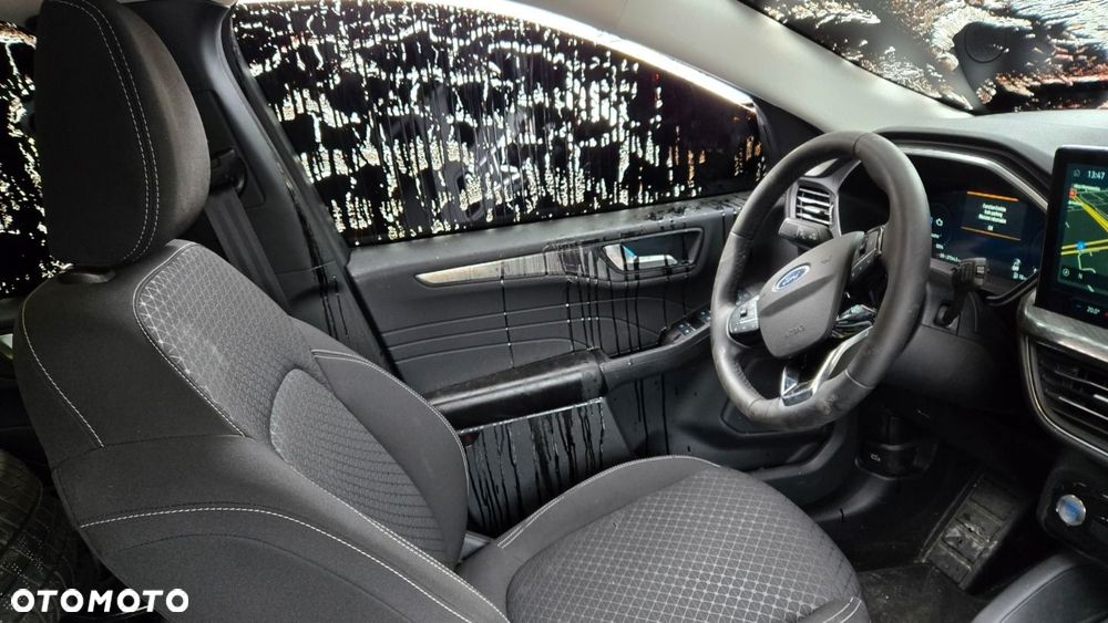 Ford Kuga - 38