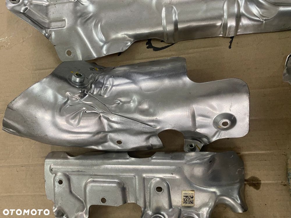 OSŁONY TERMICZNE SILNIKA N63B44D BMW G30 G11 G15 - 9