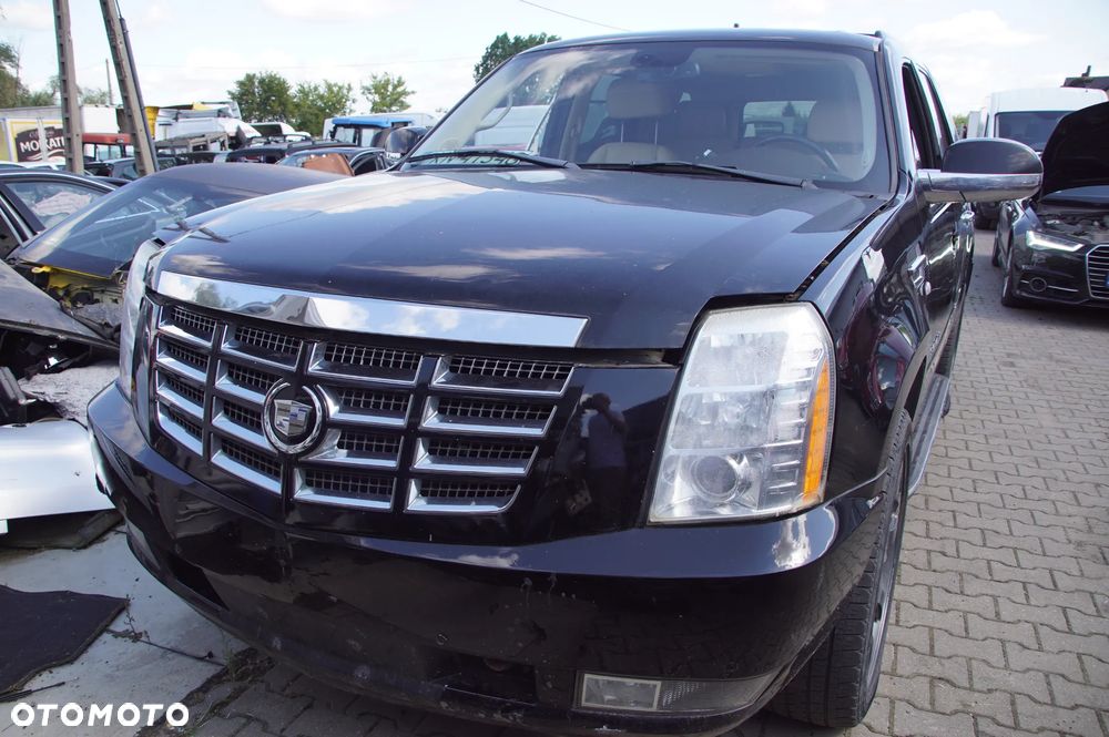 Cadillac Escalade 6.2 v8 Rok 2008 auto w całości na części tel. 692106889 silnik, maska, drzwi, lampa, skrzynia, lusterko, klapa, kierownica, lusterko, szyba - 1