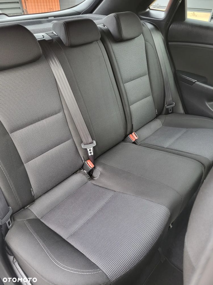 Hyundai i30 1.4 Classic + - 21