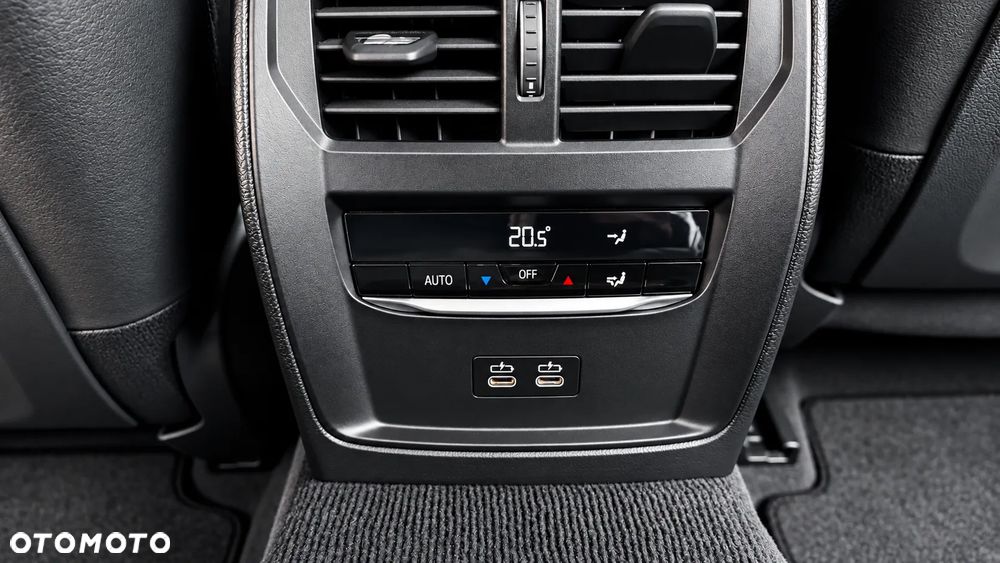 BMW Seria 3 330i xDrive M Sport Edition sport - 19