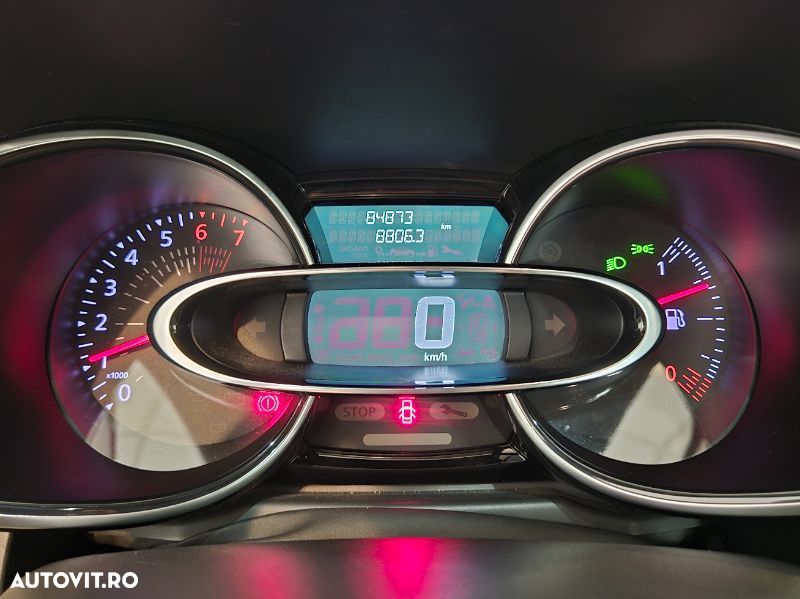 Renault Clio TCe Intens - 12