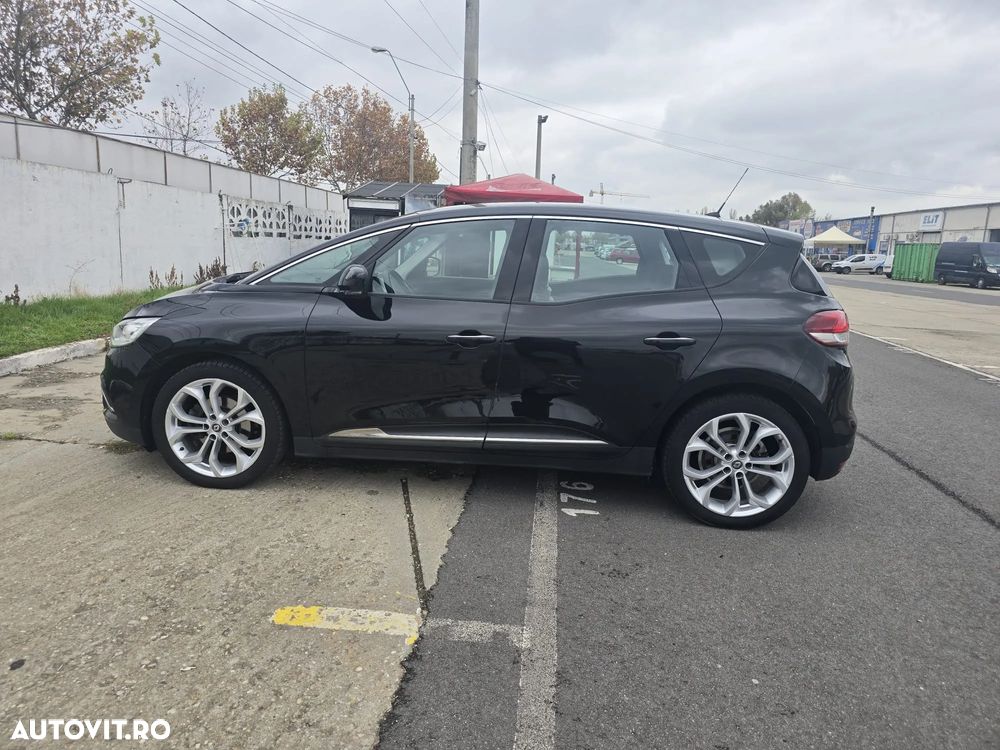Renault Scenic - 18