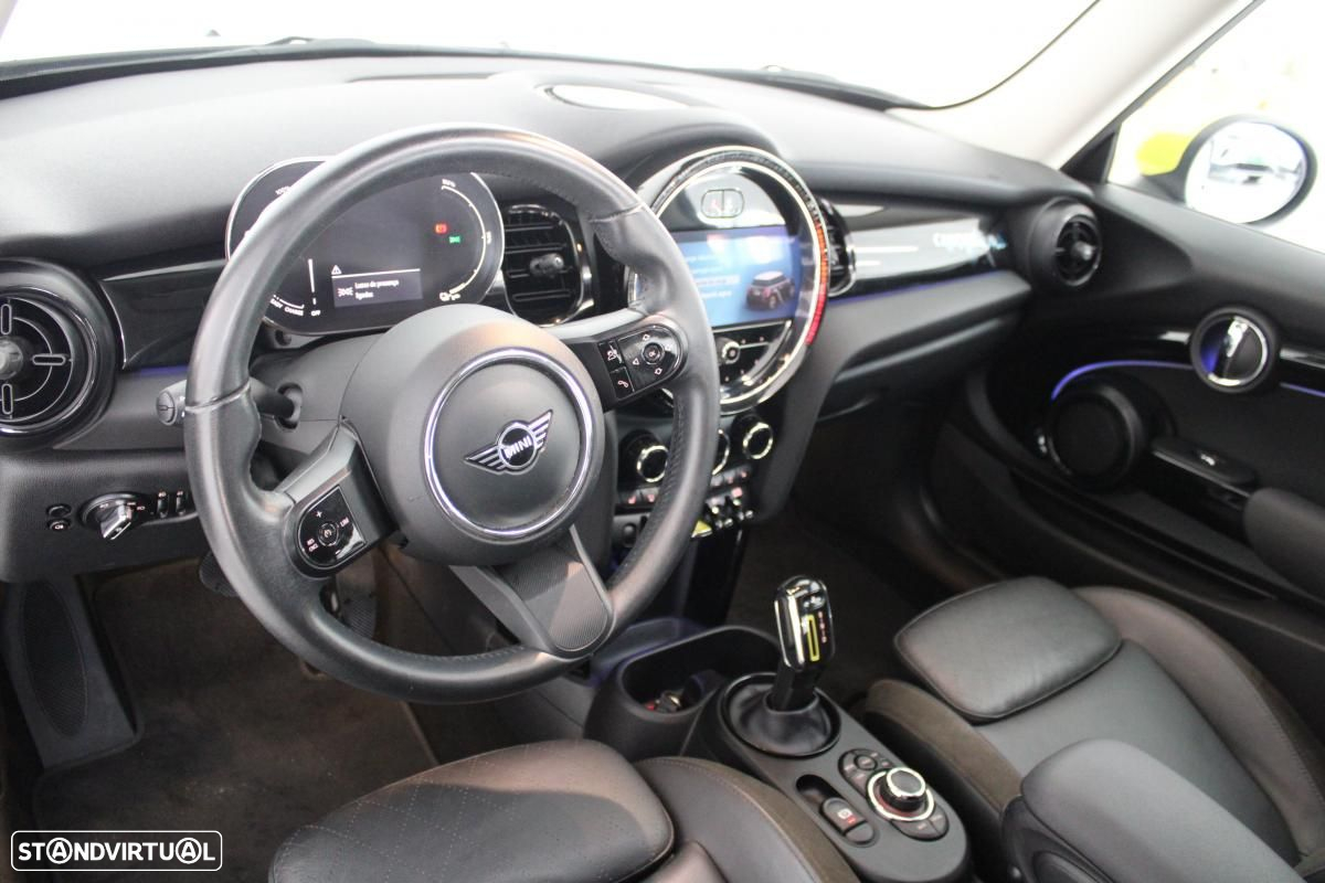 MINI 3 Portas Cooper SE Camden Edition - 12