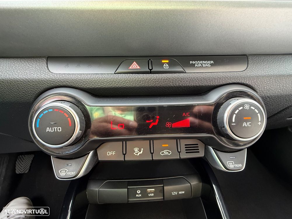 Kia Stonic 1.0 T-GDI 100 OPF Dream-Team Edition - 25