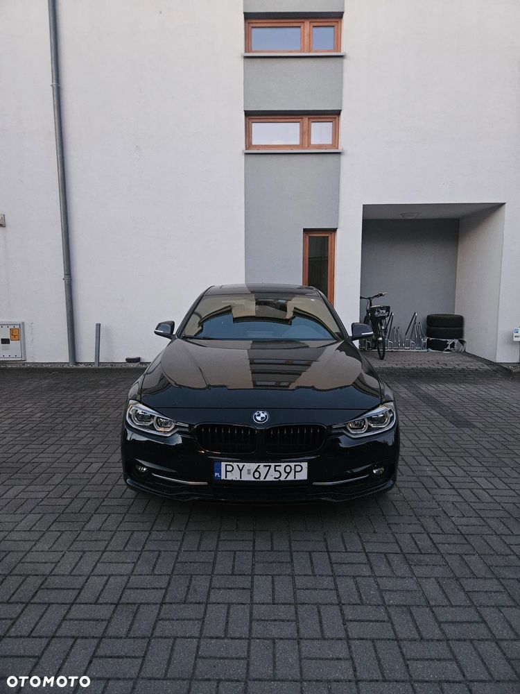 BMW Seria 3 330i Edition M Sport Shadow - 12
