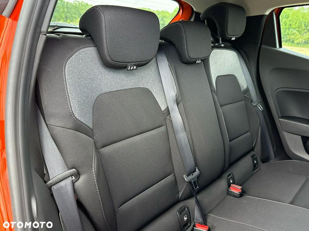 Renault Clio TCe 90 EVOLUTION - 23