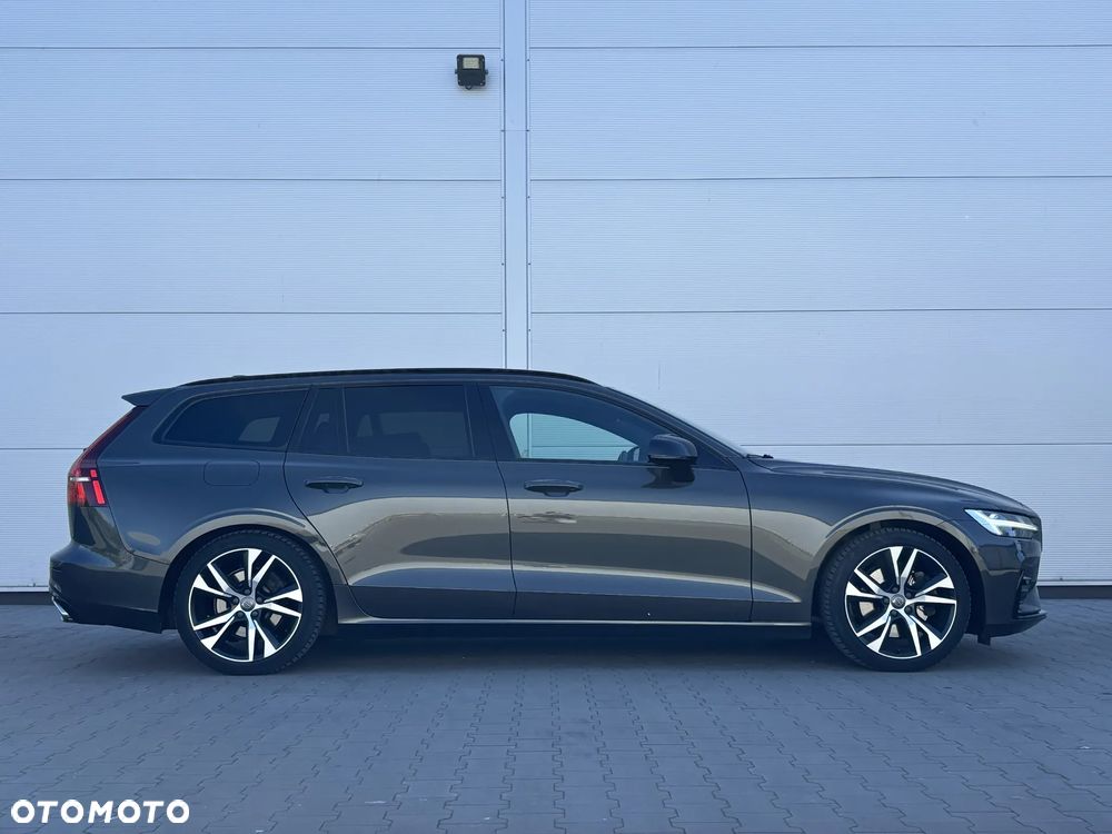 Volvo V60 B4 D R-Design - 14