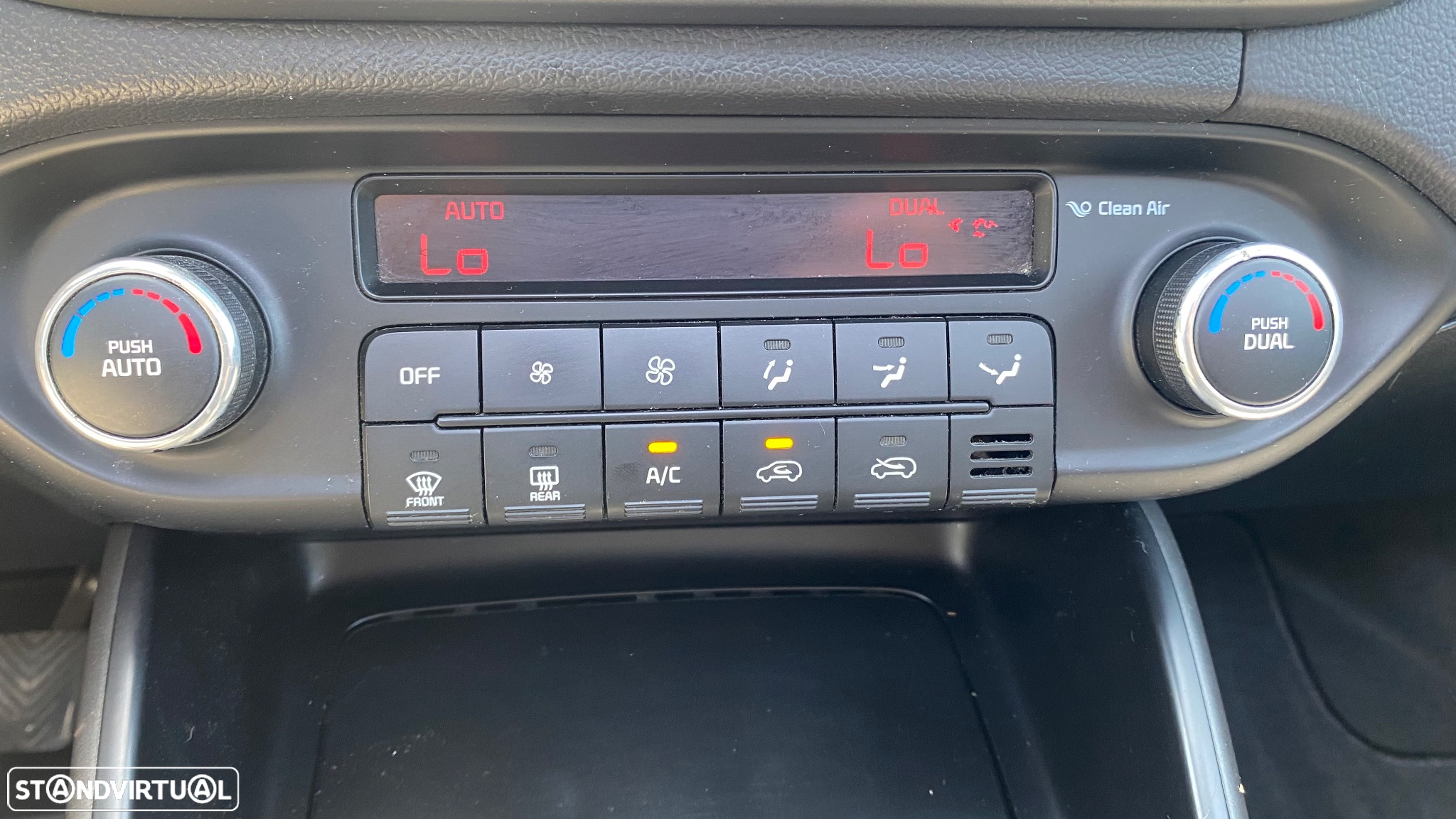 Kia Carens 1.7 CRDi ISG TX - 47