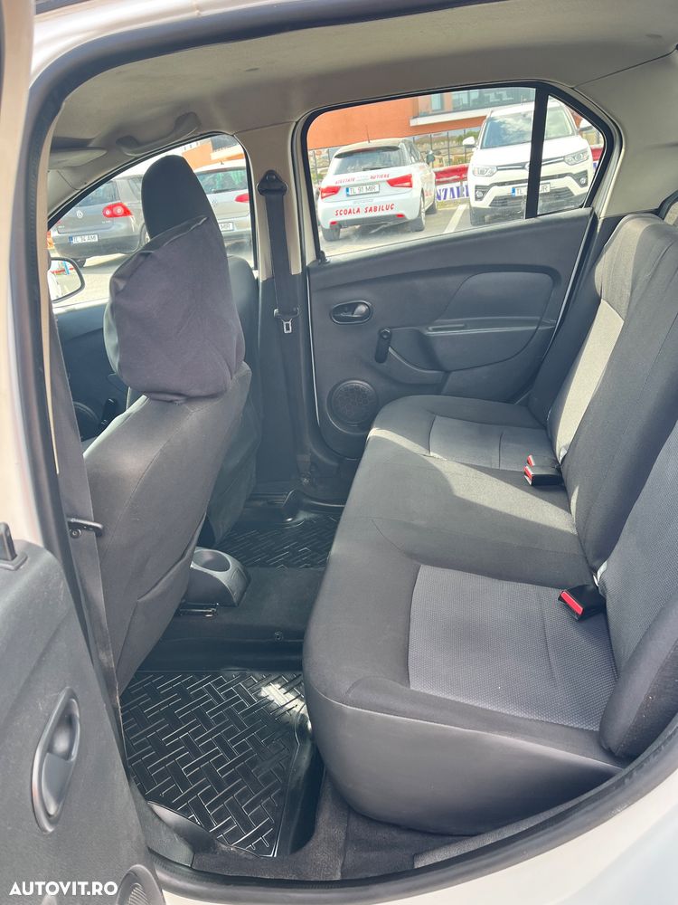 Dacia Logan - 5