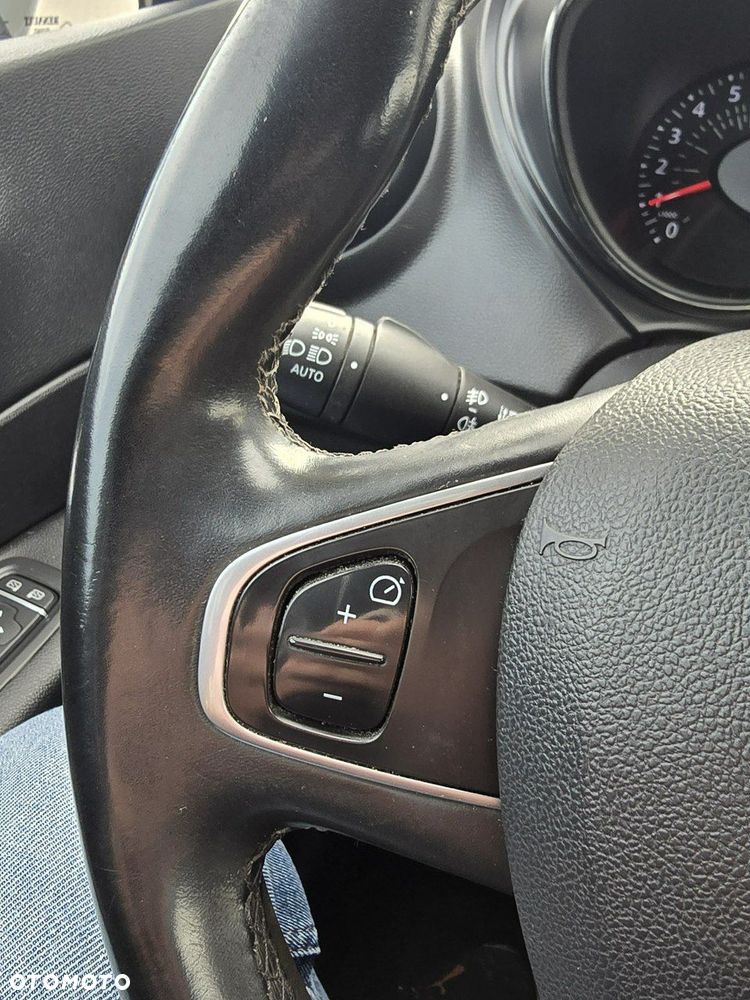 Renault Captur - 33