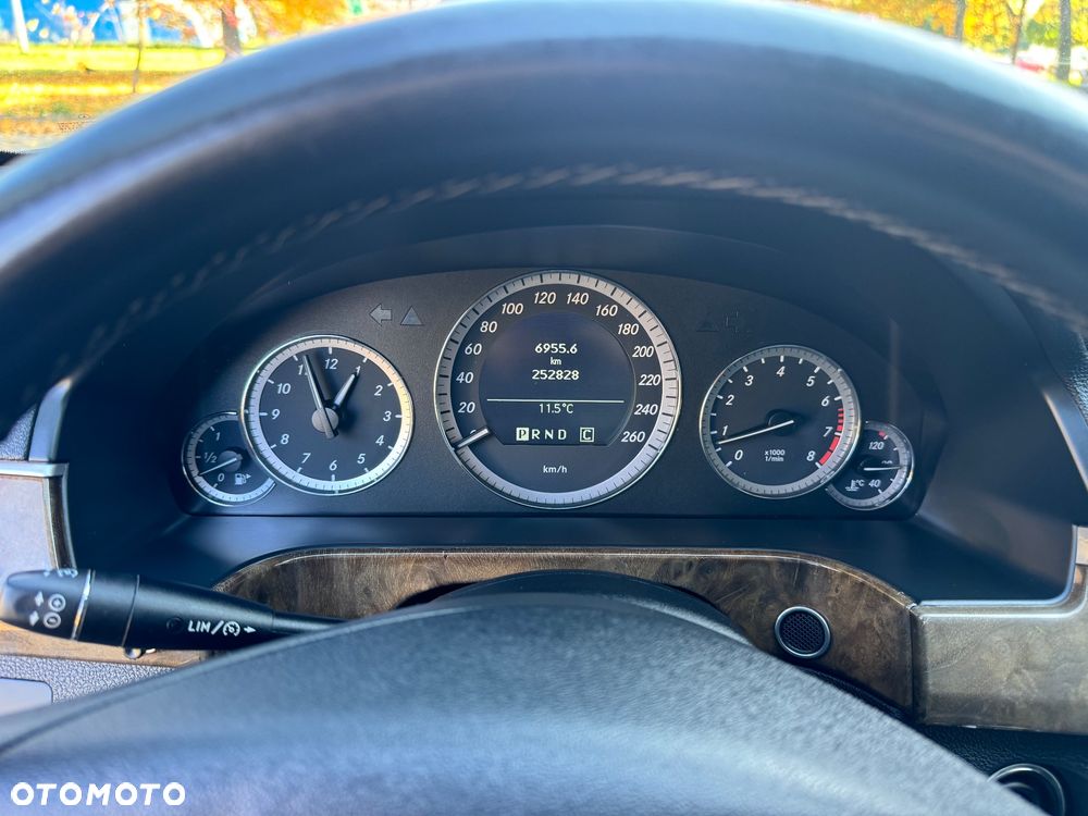 Mercedes-Benz Klasa E - 10