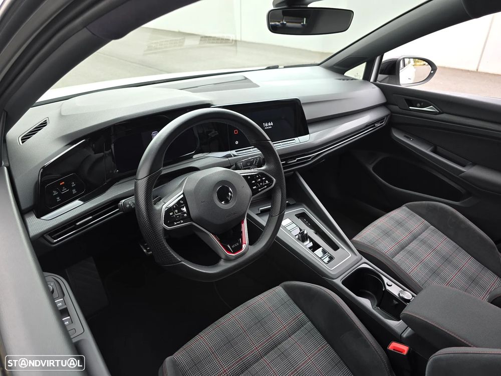 VW Golf 2.0 TSI GTI DSG - 18