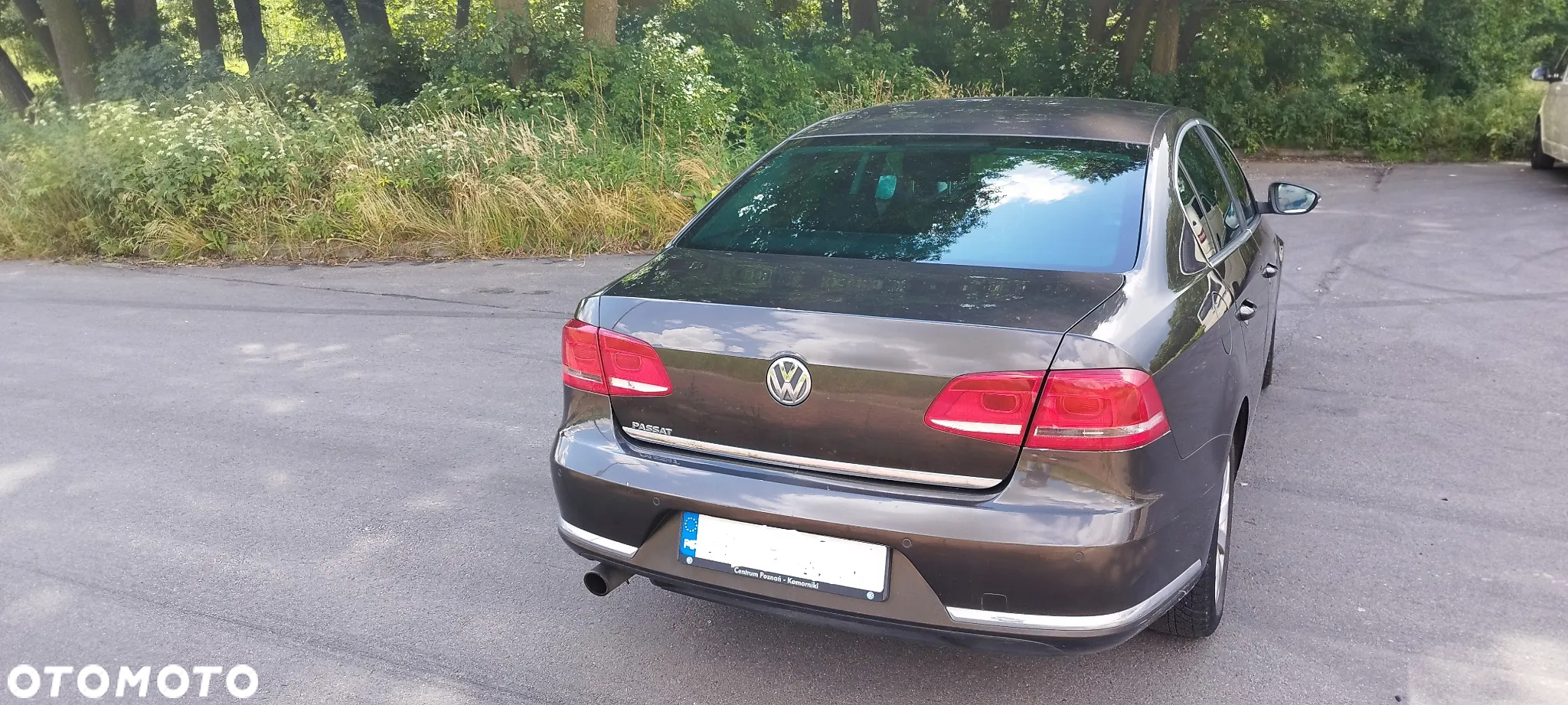 Volkswagen Passat - 4