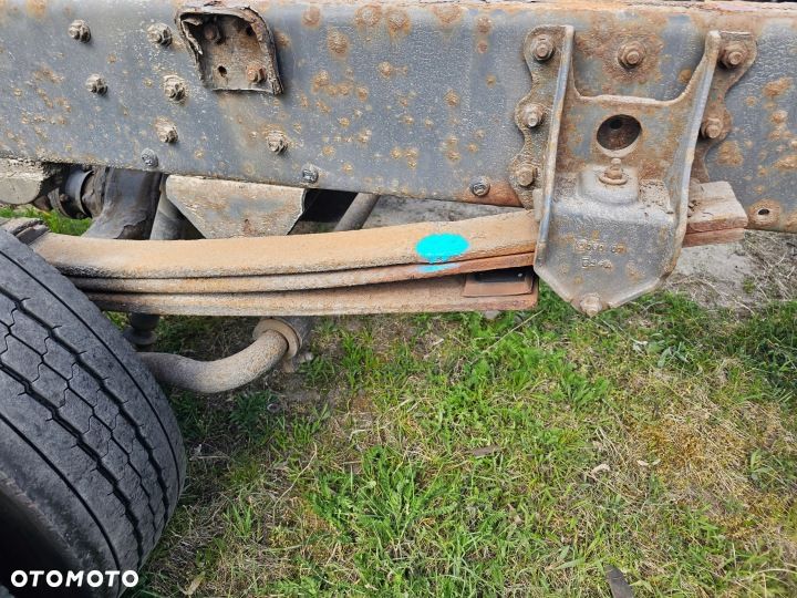 RESOR TYLNY TYŁ LEWY PRAWY 3 PIÓRA 8 cm RENAULT MIDLUM DCI DXI FELGI 17,5 - 3