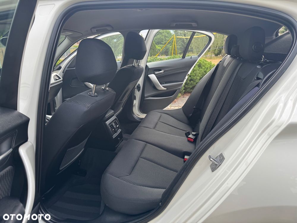 BMW Seria 1 116d - 22