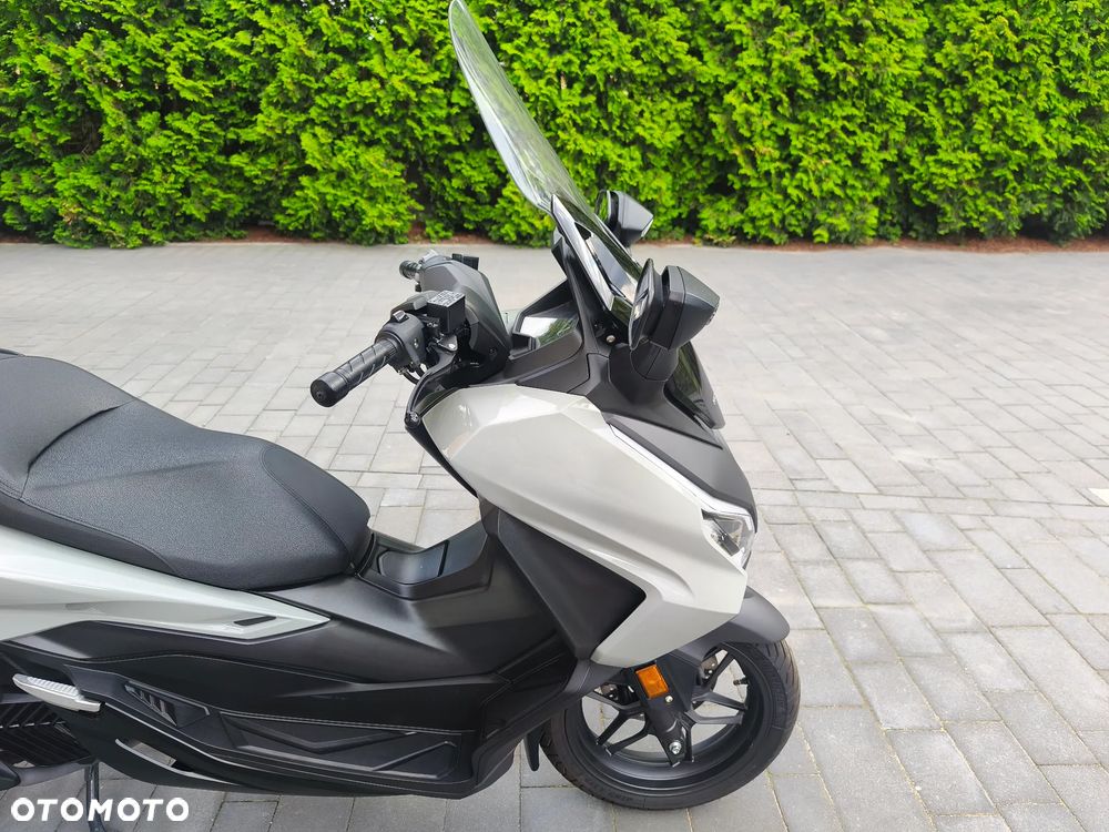 Honda NSS - 11