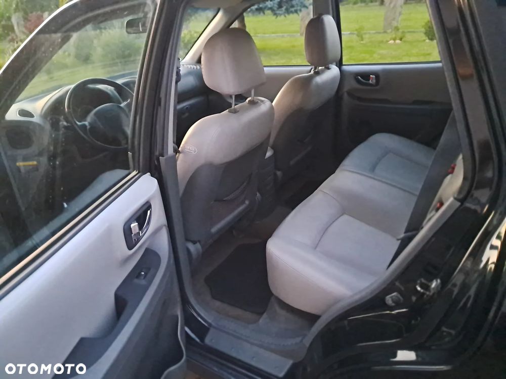Hyundai Santa Fe 2.4 GLS 2WD - 12