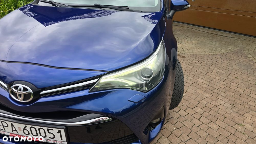 Toyota Avensis - 16