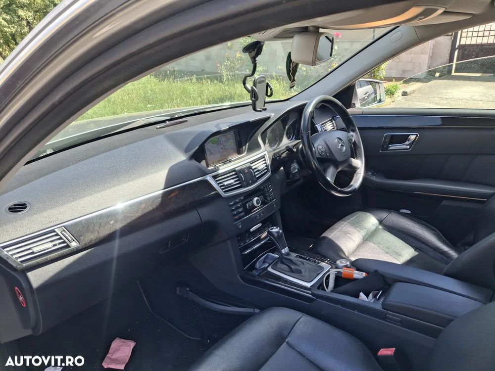 Mercedes-Benz E - 10