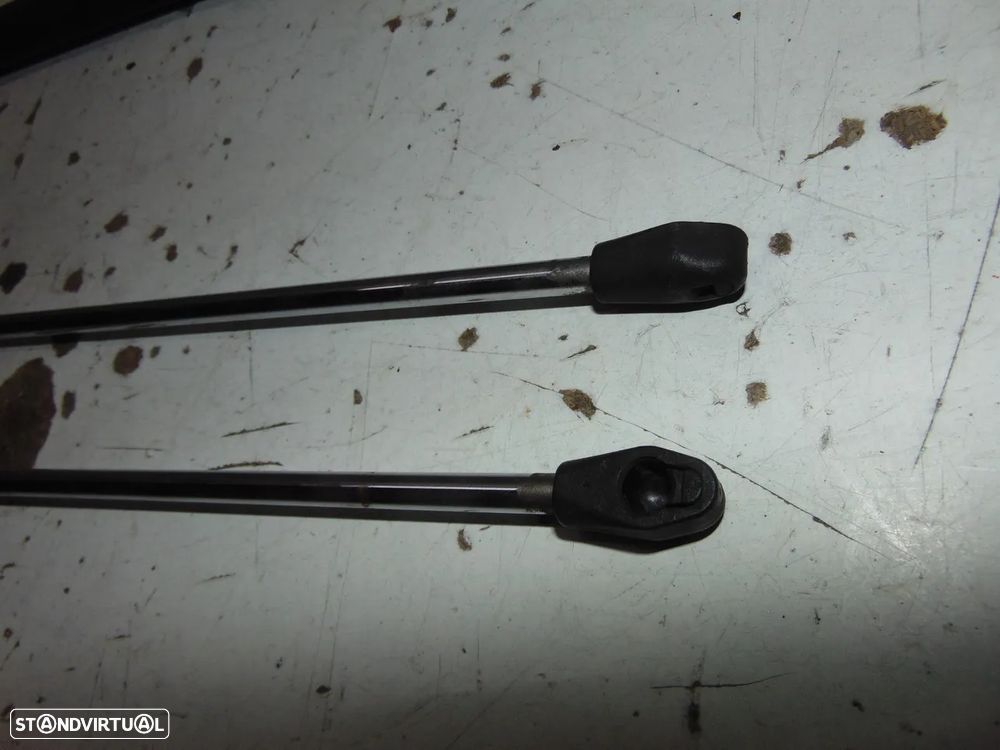 Peugeot 205 amortecedores mala - 3