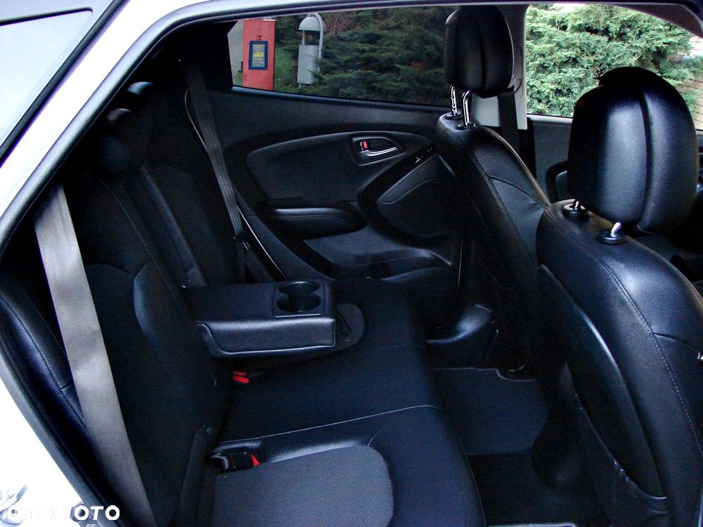 Hyundai ix35 1.6 2WD Fifa World Cup Edition - 8