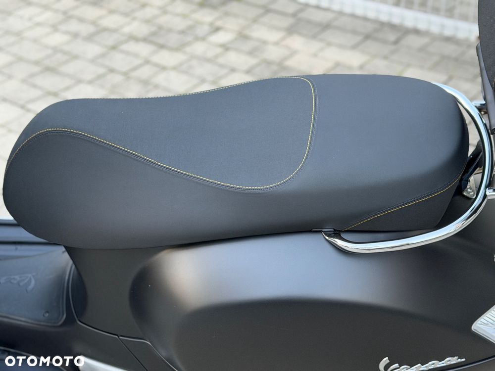 Vespa GTS - 9