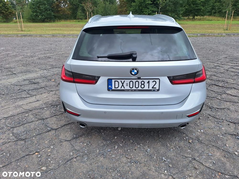 BMW Seria 3 320d xDrive MHEV Luxury Line - 5