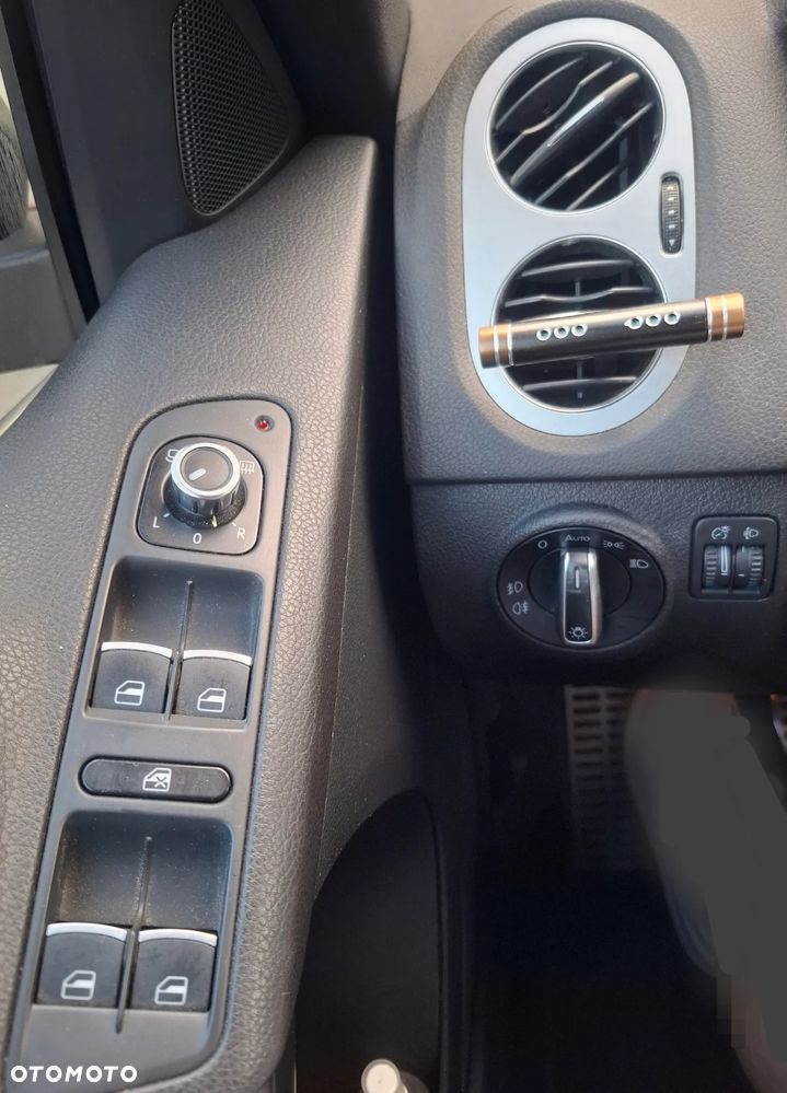 Volkswagen Tiguan 2.0 TDI 4Mot Sport&Style - 25