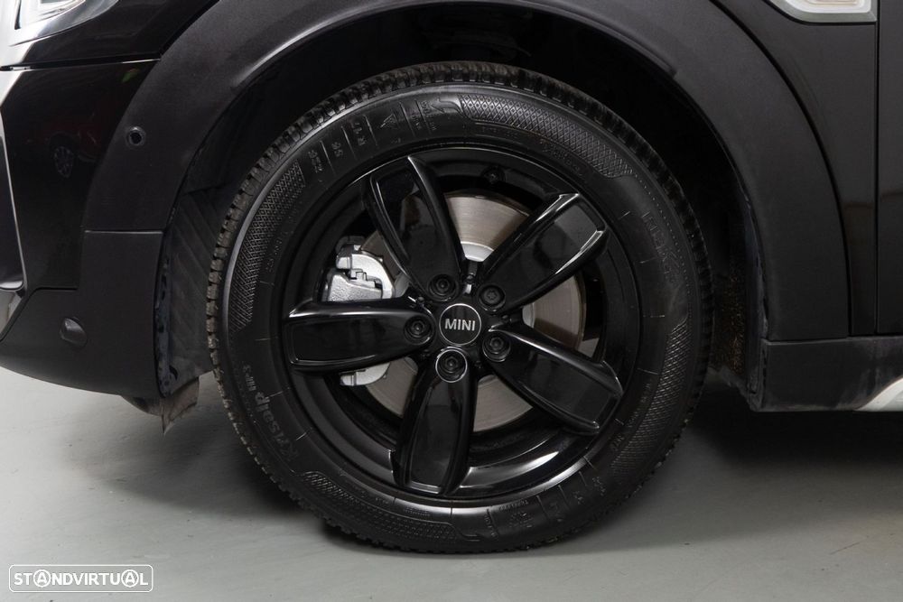 MINI Countryman Cooper SE ALL4 Auto - 25