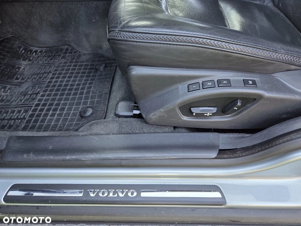 Volvo XC 70 D5 AWD Summum - 10
