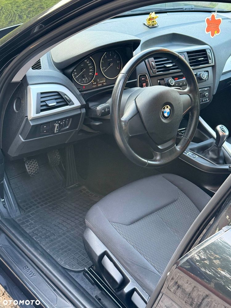 BMW Seria 1 118d - 26