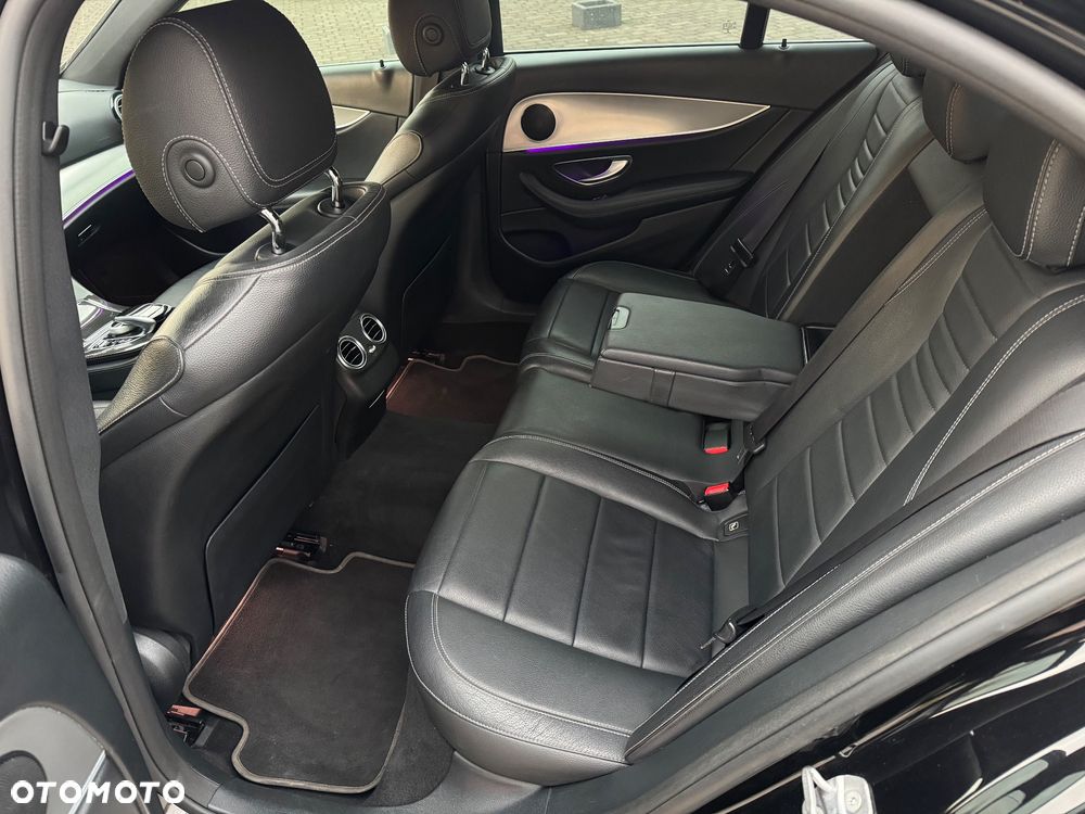 Mercedes-Benz Klasa E - 27