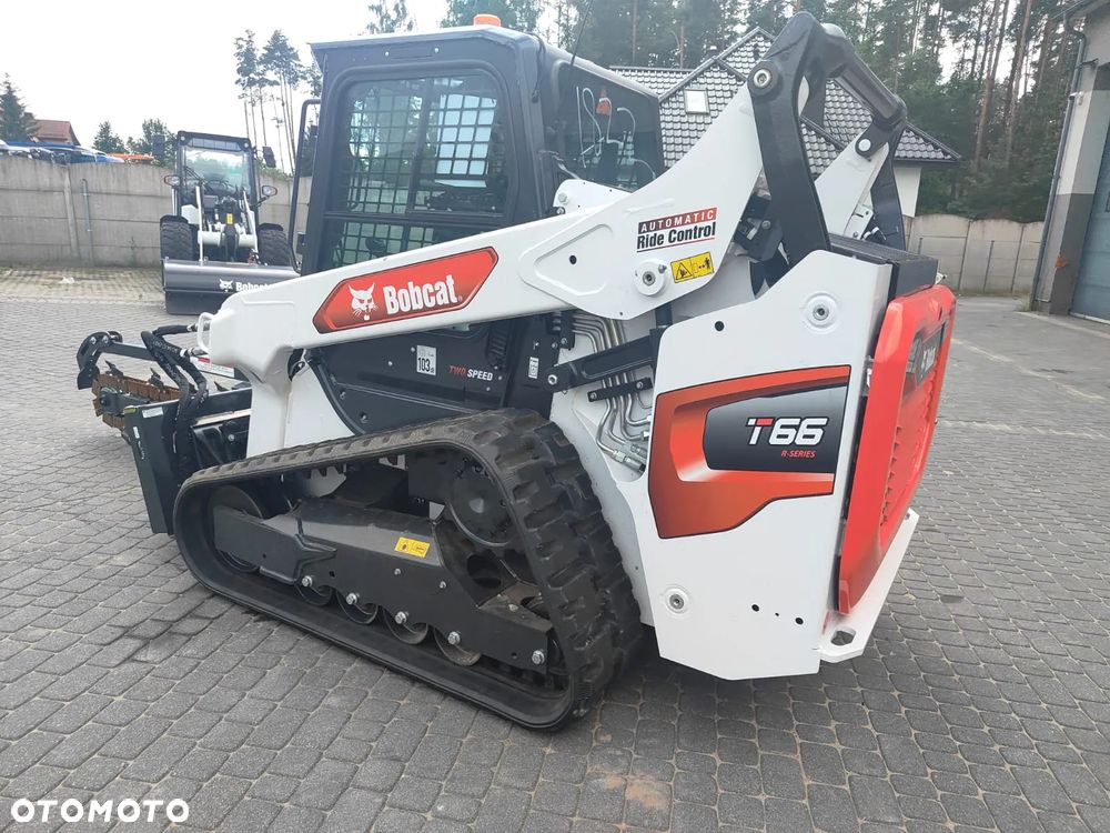 Bobcat T66 - 5
