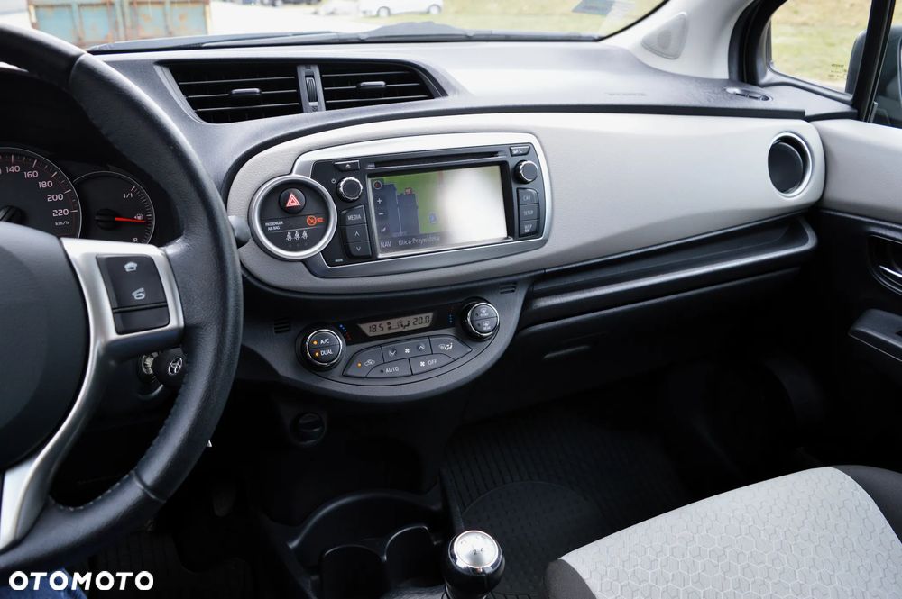 Toyota Yaris 1.33 Prestige - 13