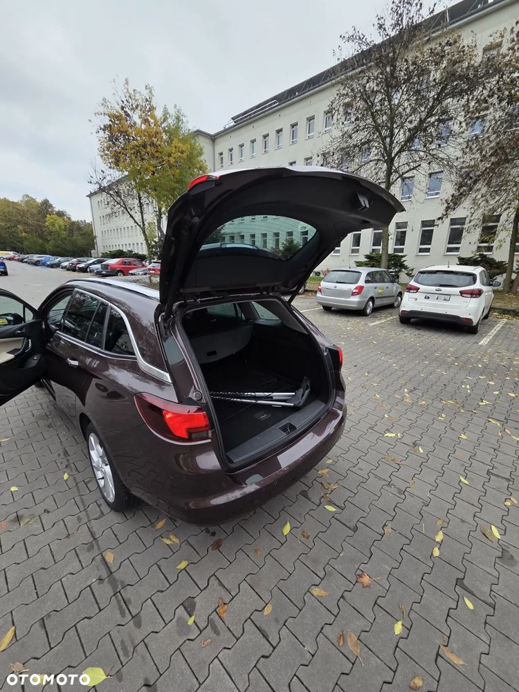 Opel Astra V 1.4 T Elite - 16
