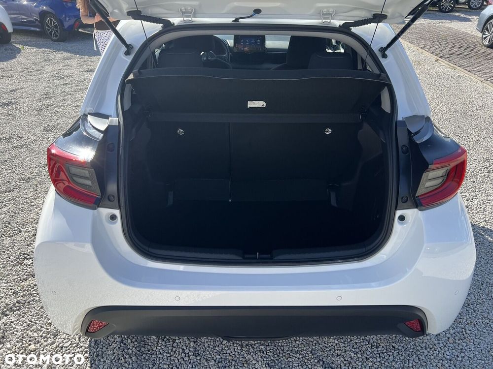 Toyota Yaris Hybrid 1.5 Style - 18