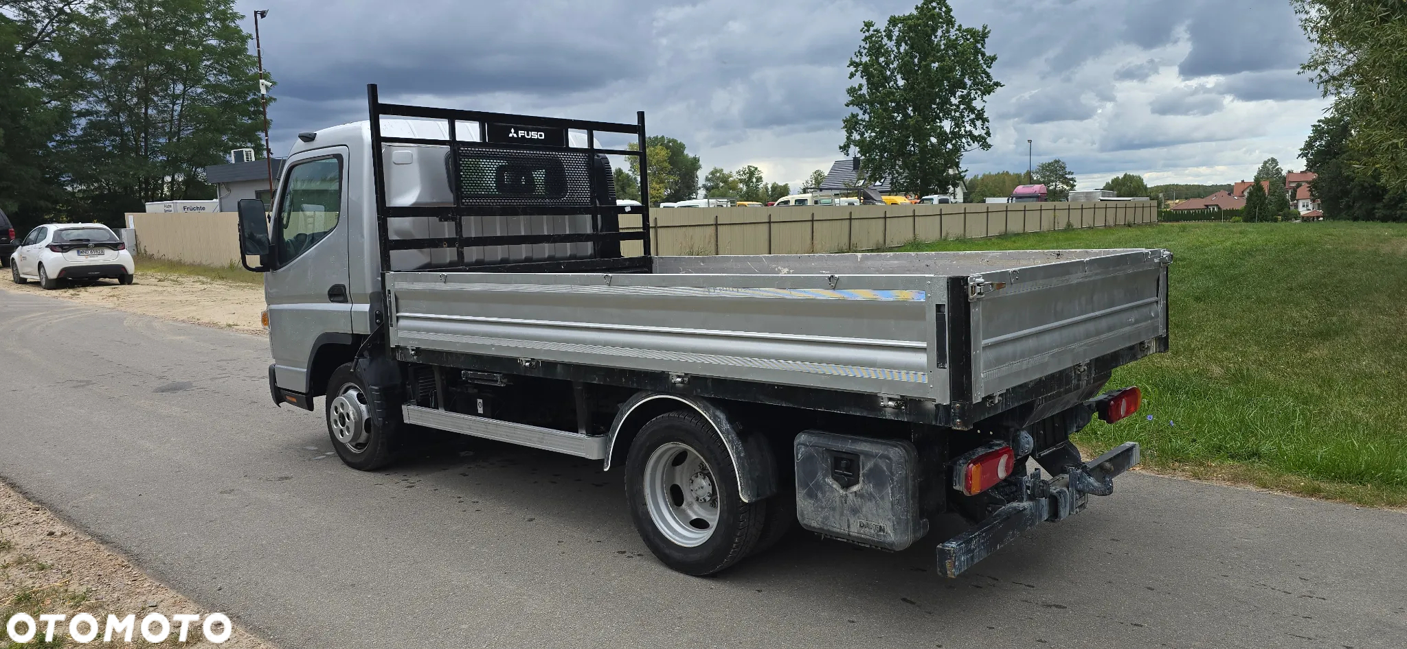 Mitsubishi Fuso - 4