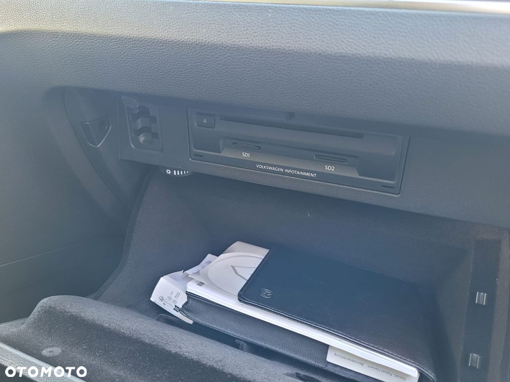 Volkswagen Passat Variant 2.0 TDI SCR DSG Comfortline - 27
