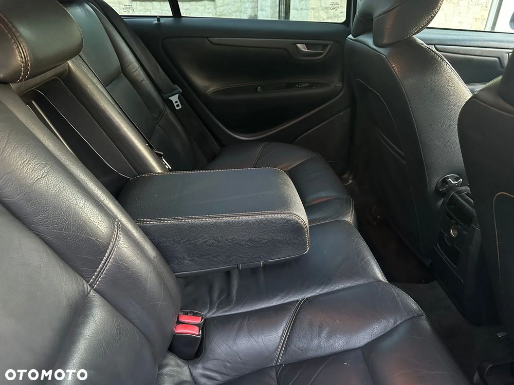 Volvo S60 2.4 Summum - 25