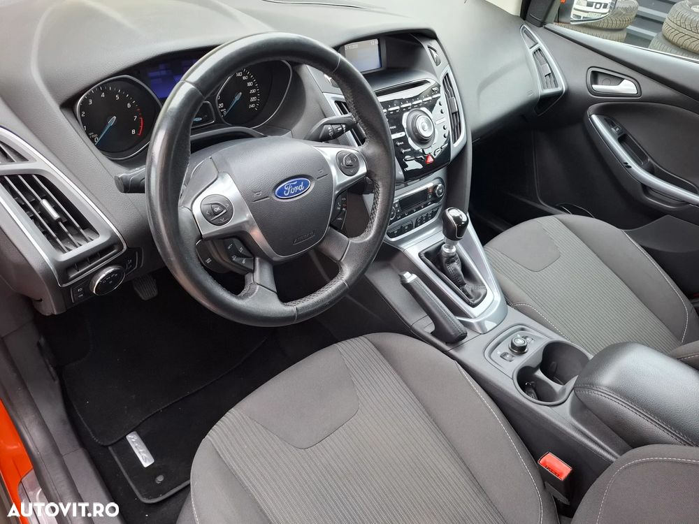 Ford Focus - 5