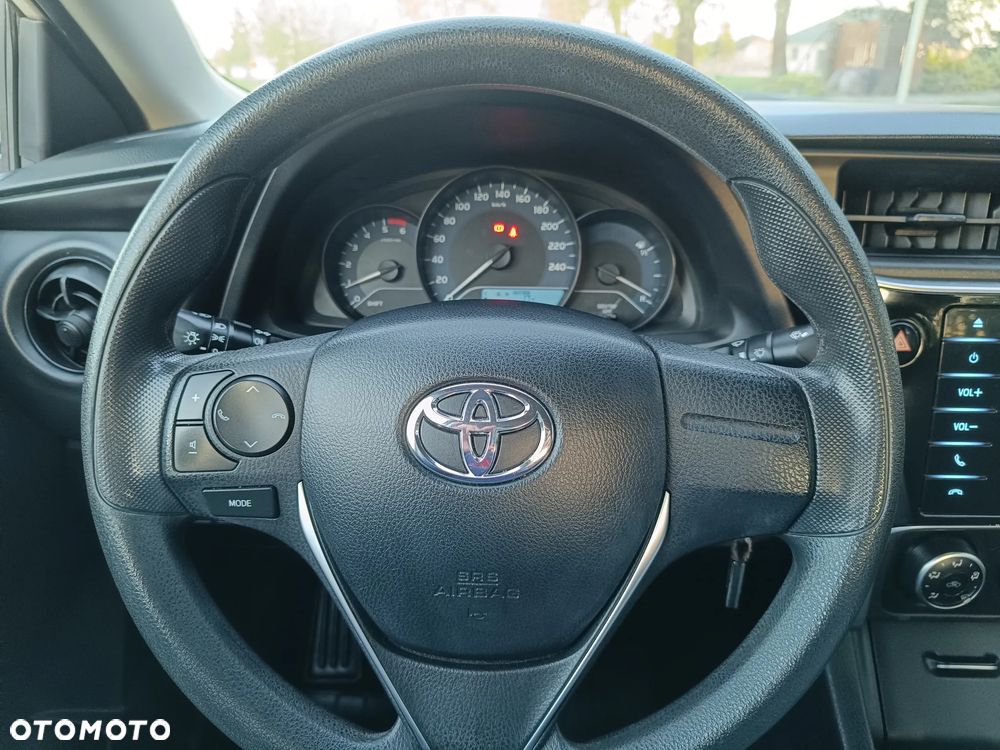 Toyota Corolla 1.4 D-4D Comfort - 38