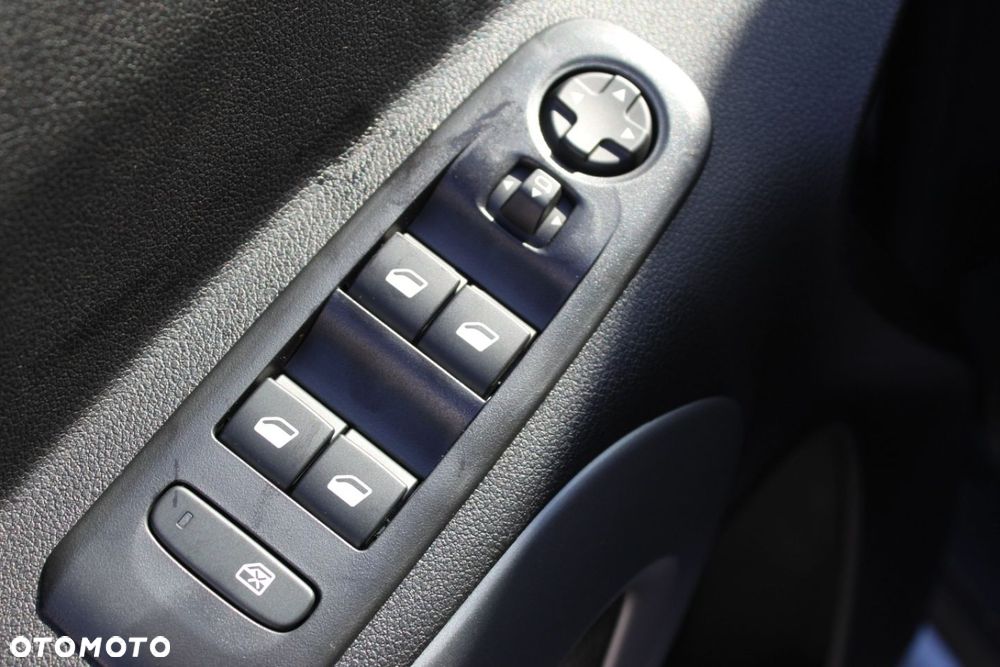Opel Combo - 16