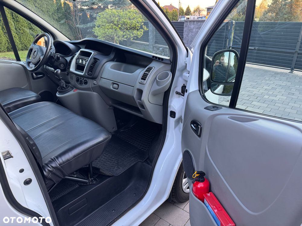 Opel Vivaro - 21